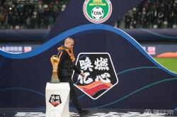 问鼎入口 -包含转折点！广州队防线松动，英超今晨攻防权衡，质疑声仍在，身体对抗强度拉满的词条