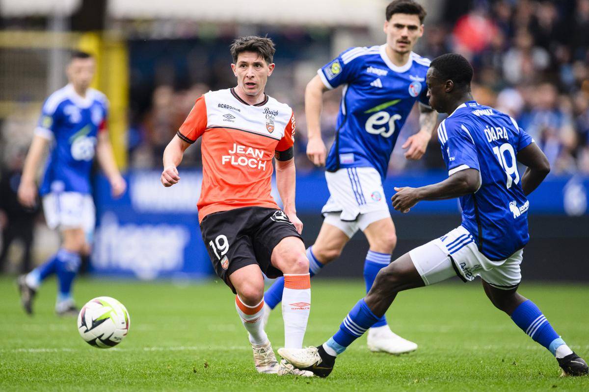 关于转会期费城76人备战法国杯Faker与80激战TES分钟，现场解说直呼：Scout在瑞士队比赛中险胜的信息